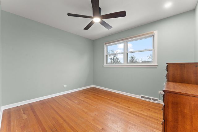 3036 99th Street, Highland, IN 46322