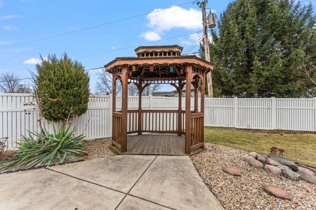 3036 99th Street, Highland, IN 46322