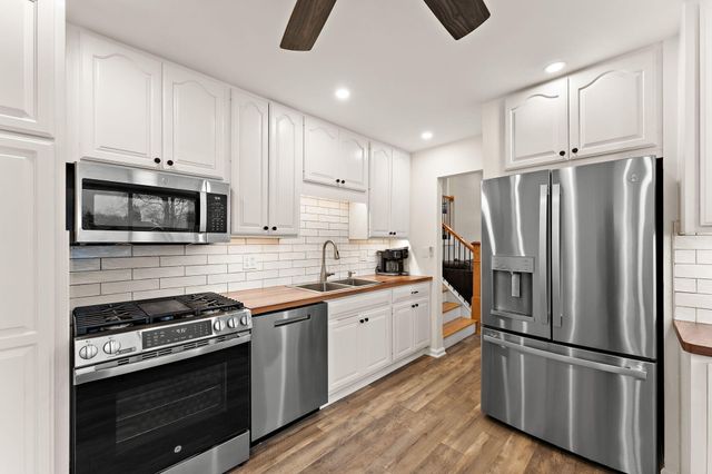 3036 99th Street, Highland, IN 46322