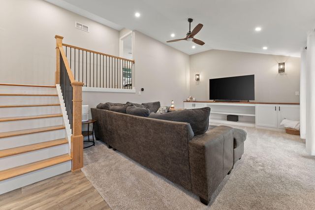 3036 99th Street, Highland, IN 46322