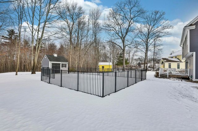 72 Jenkins Farm Road, Chester, NH 03036