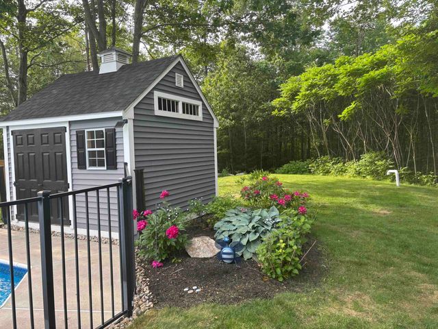 72 Jenkins Farm Road, Chester, NH 03036