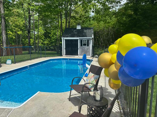 72 Jenkins Farm Road, Chester, NH 03036