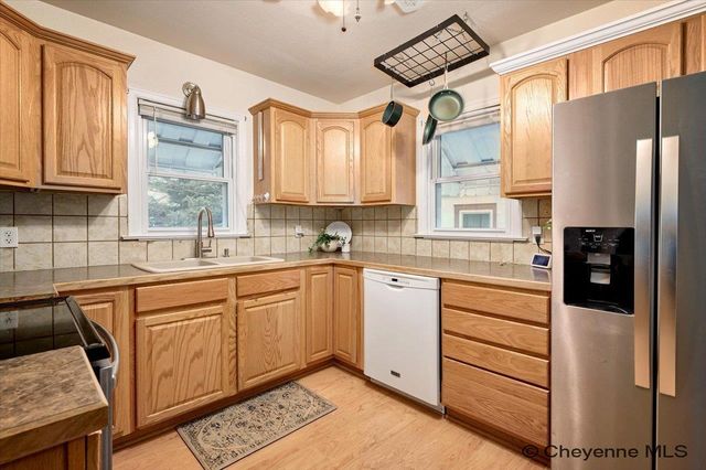 3746 CRIBBON AVE, Cheyenne, WY 82001