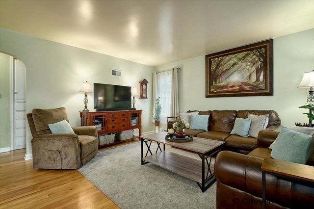 3746 CRIBBON AVE, Cheyenne, WY 82001