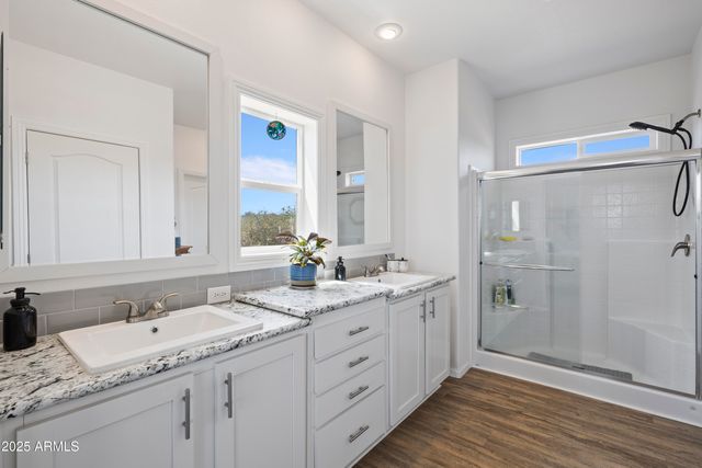 1235 N HARVEST Road, Dewey, AZ 86327