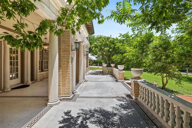 1030 Belvin ST, San Marcos, TX 78666