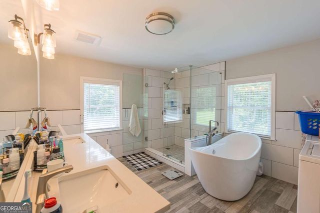 1585 Jimmy Dodd Road, Buford, GA 30518