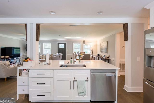 1585 Jimmy Dodd Road, Buford, GA 30518
