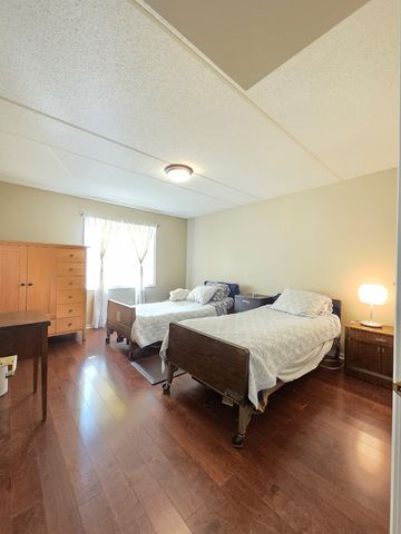 6815 N Milwaukee Avenue 210, Niles, IL 60714