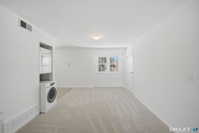 11 Bradley Circle A, Enfield, CT 06082