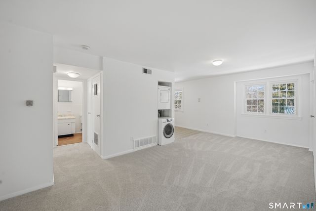 11 Bradley Circle A, Enfield, CT 06082