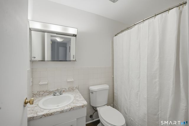 11 Bradley Circle A, Enfield, CT 06082