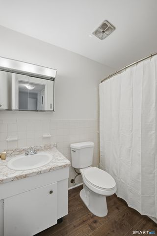 11 Bradley Circle A, Enfield, CT 06082