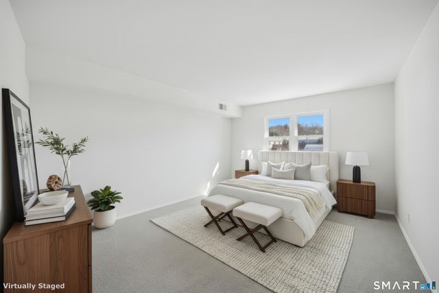 11 Bradley Circle A, Enfield, CT 06082