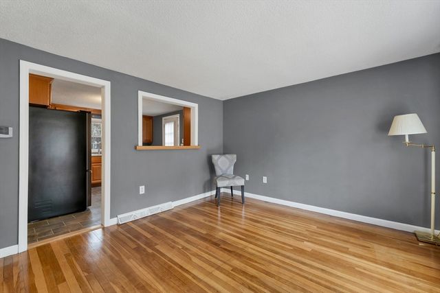 1 Mt Paul Road, Tyngsborough, MA 01879