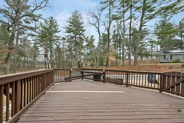 1 Mt Paul Road, Tyngsborough, MA 01879