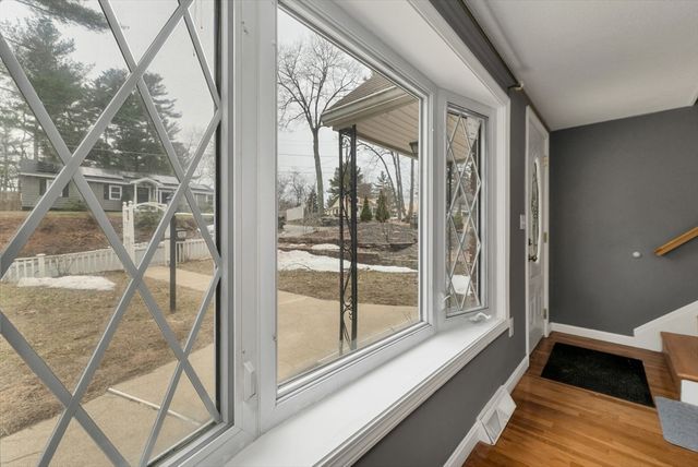 1 Mt Paul Road, Tyngsborough, MA 01879