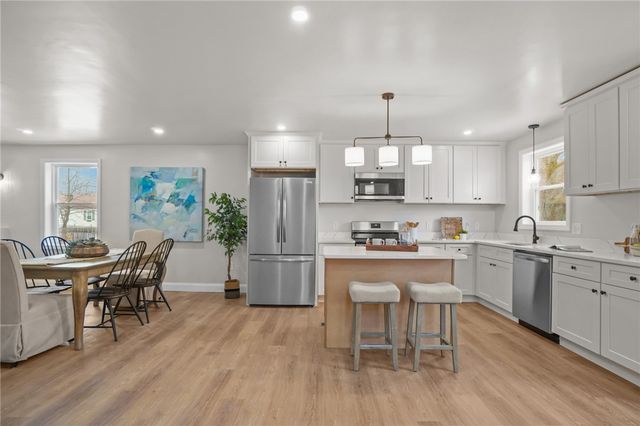 354 Jastram Street, Providence, RI 02908