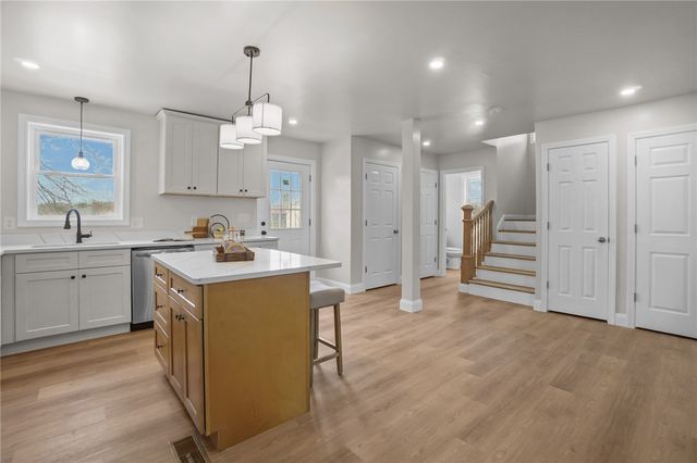 354 Jastram Street, Providence, RI 02908