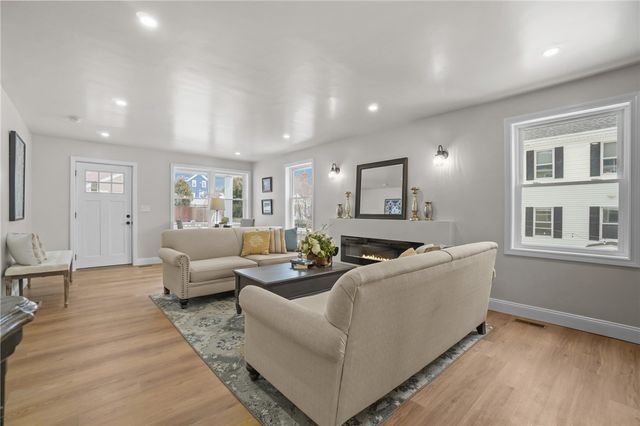 354 Jastram Street, Providence, RI 02908