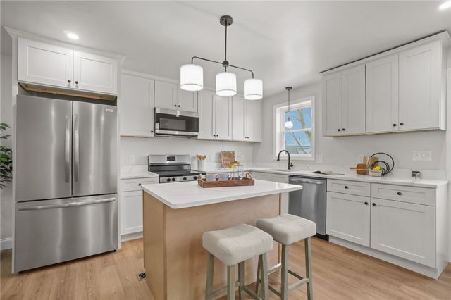 354 Jastram Street, Providence, RI 02908