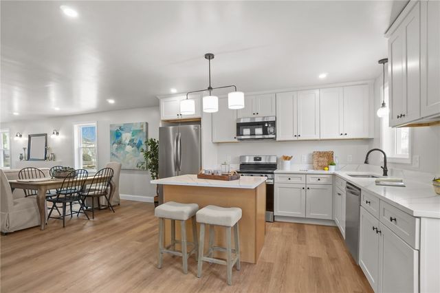 354 Jastram Street, Providence, RI 02908