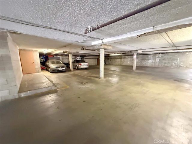 8744 Darby Avenue 14, Northridge, CA 91325