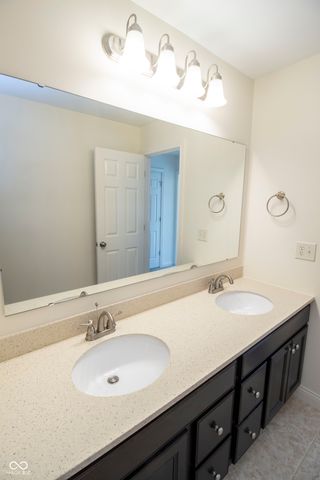 4844 Rustling Ridge Court, Noblesville, IN 46062