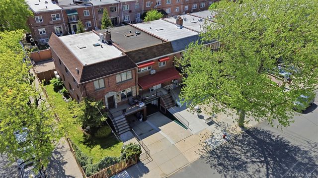 6172 70th Street, Middle Village, NY 11379