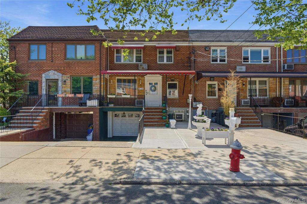 6172 70th Street, Middle Village, NY 11379