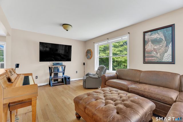 346 Hazelnut Hill Road, Groton, CT 06340