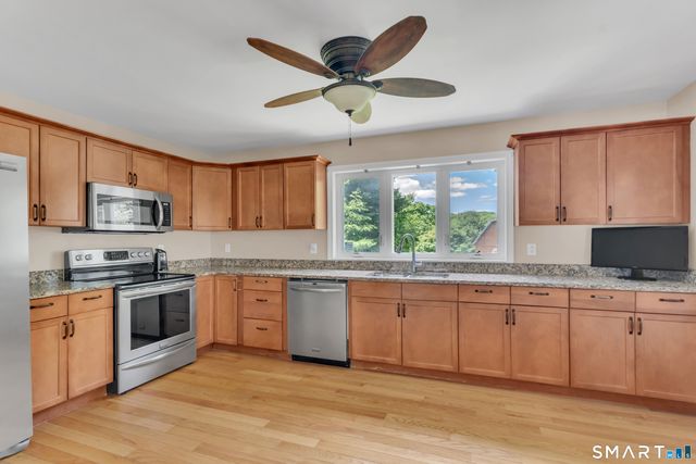 346 Hazelnut Hill Road, Groton, CT 06340