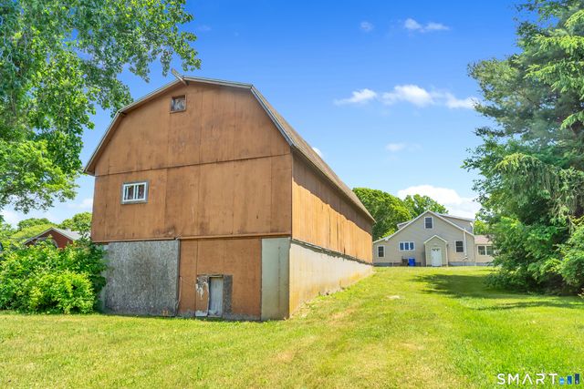 346 Hazelnut Hill Road, Groton, CT 06340