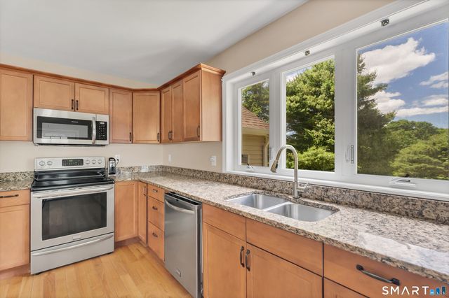 346 Hazelnut Hill Road, Groton, CT 06340