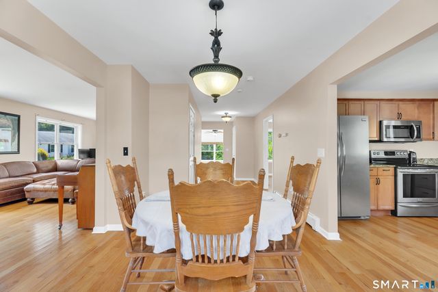 346 Hazelnut Hill Road, Groton, CT 06340