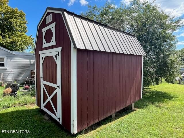 1509 Church St, White Pine, TN 37890