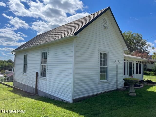 1509 Church St, White Pine, TN 37890
