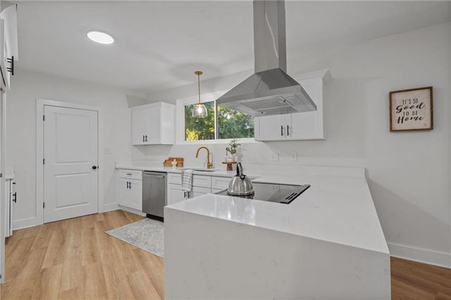 283 Jackson Boulevard, Mobile, AL 36609