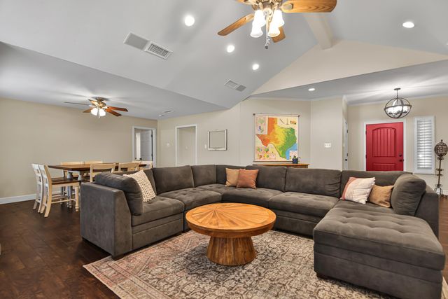 17 Comanche Lane, Ransom Canyon, TX 79366