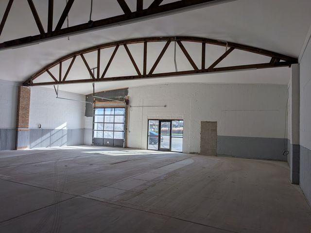 1200 E Golf Road, Des Plaines, IL 60016