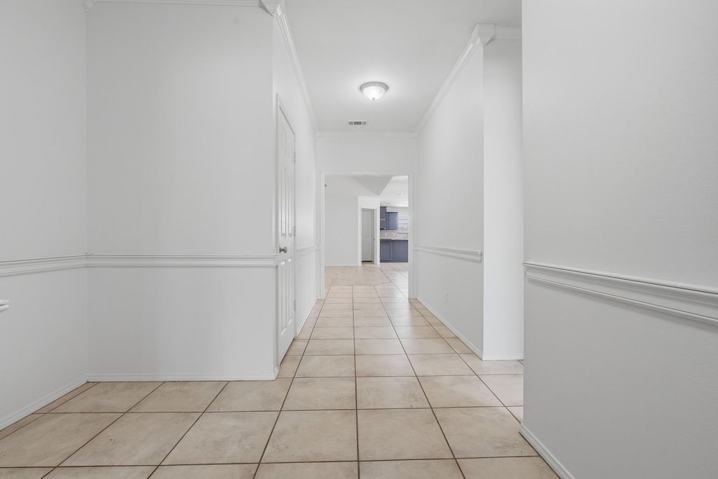 Image 6 of property listing at 4122 Harmony Lane, San Angelo, TX 76904