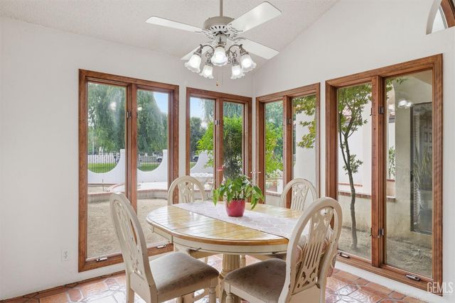 249 Moon Ranch Street, Bakersfield, CA 93314