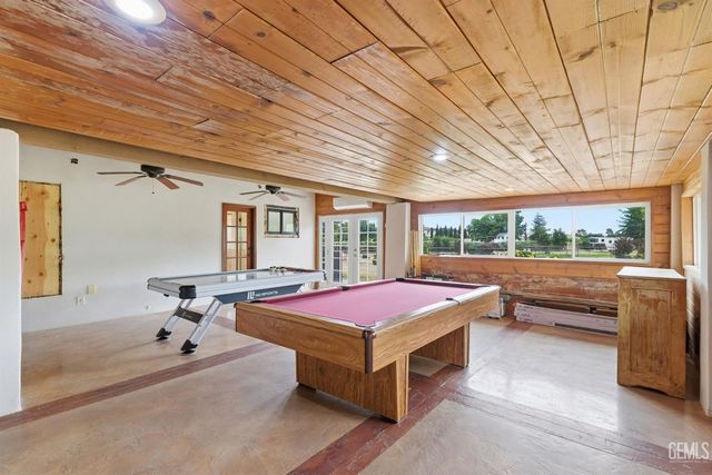 249 Moon Ranch Street, Bakersfield, CA 93314