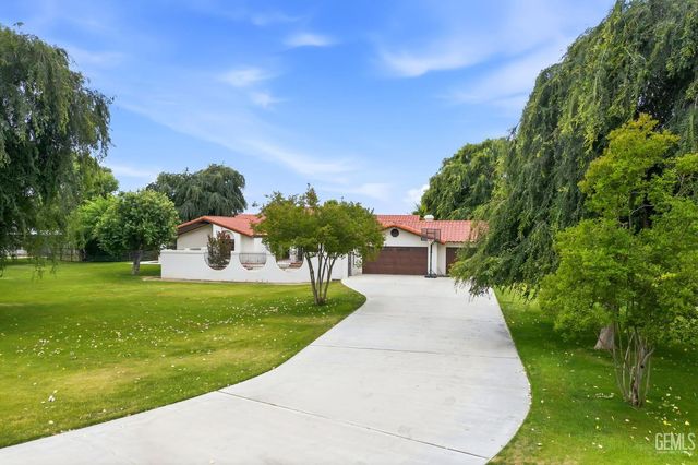 249 Moon Ranch Street, Bakersfield, CA 93314