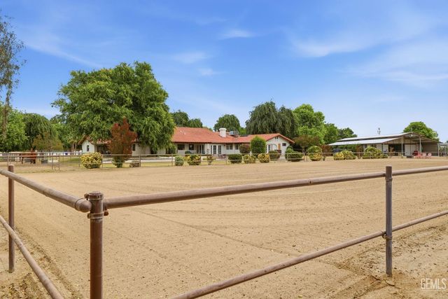 249 Moon Ranch Street, Bakersfield, CA 93314