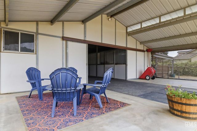 249 Moon Ranch Street, Bakersfield, CA 93314