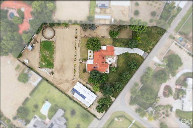 249 Moon Ranch Street, Bakersfield, CA 93314