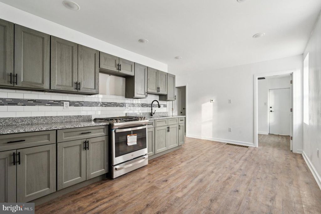 1231 N 16TH ST, Philadelphia, PA 19121