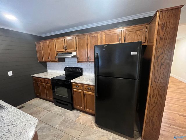 1800 Smith Street SW, Hartselle, AL 35640